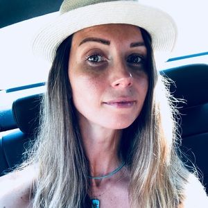 Meet your Posher, Sylvia